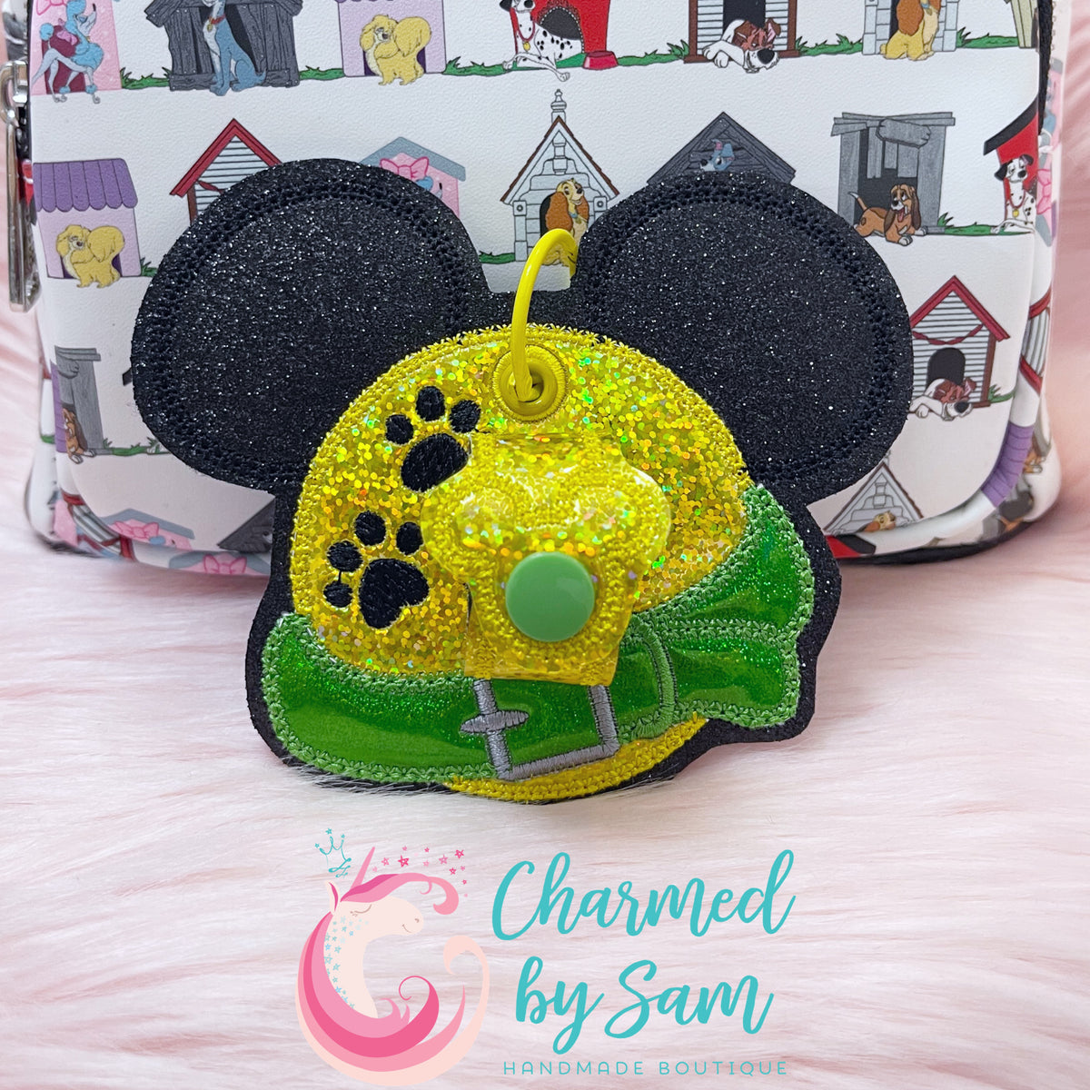 Pluto Dog Ears Holder