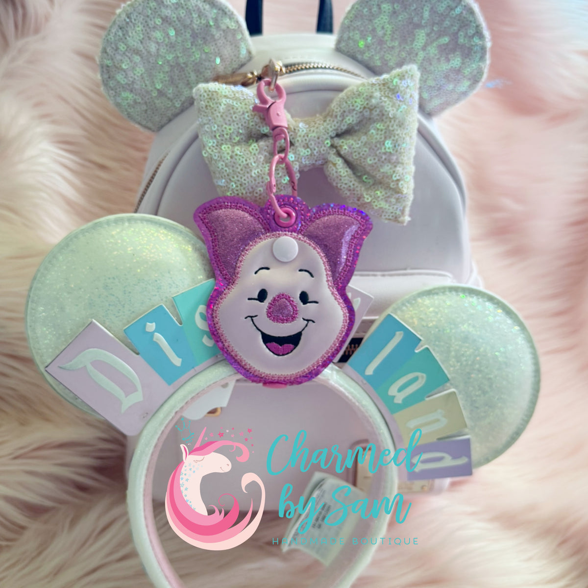 Piglet Ears Holder